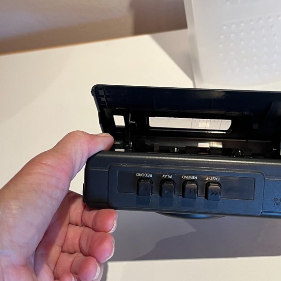 io Shack cassette recorder/player CTR-22 - Picture 8 of 14